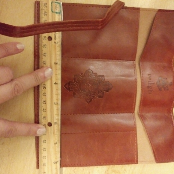 NEW Leather Cute Tri Fold Cosmetic Brush Holder - Picture 3 of 5